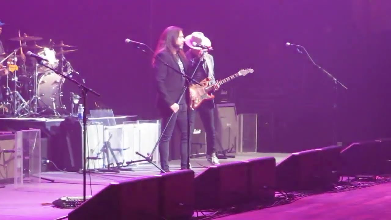 Experience Hendrix Tour - Voodoo Chile Pt. 1 - Toronto 2025 - YouTube